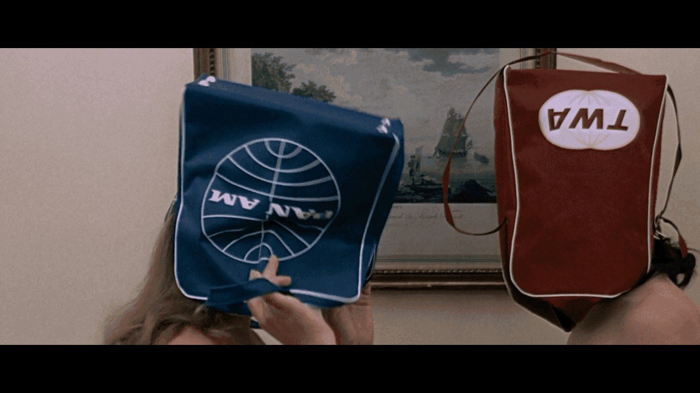 Fotograma do filme godard-deux-ou-trois-choses-que-je-sais-d-elle.png
